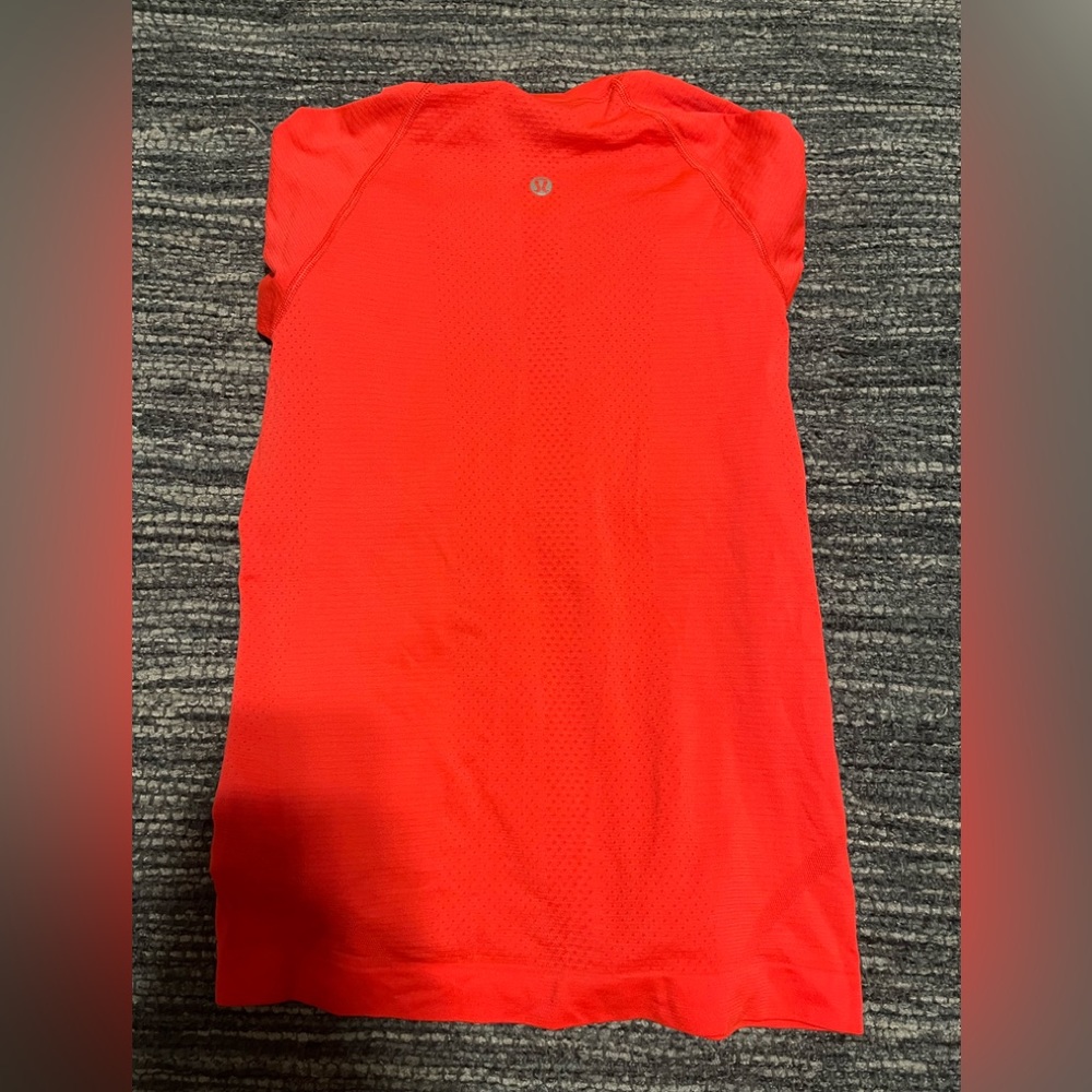 RARE COLOR LONG SLEEVE SWIFTLY TECH (color: FLARE)